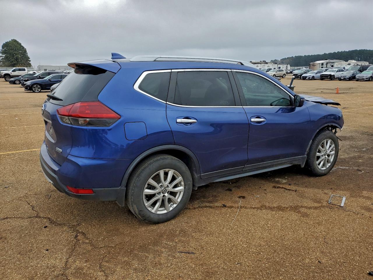2019 Nissan Rogue S - Фото 3