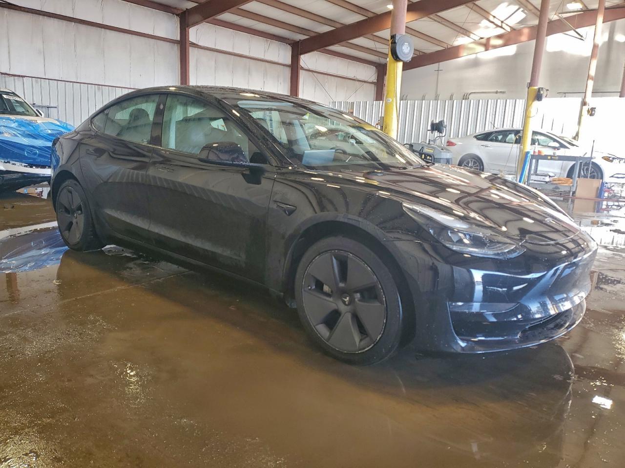 2023 Tesla Model 3 - Image 4