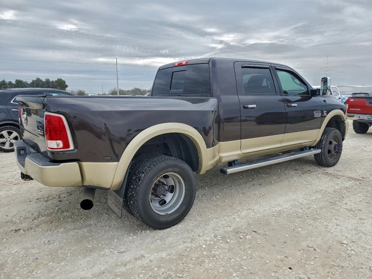 2016 Ram 3500 Longhorn - Фото 3