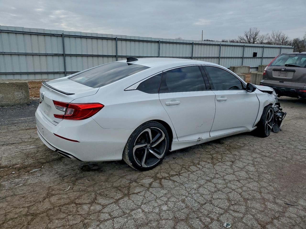 2021 Honda Accord Sport - Фото 3