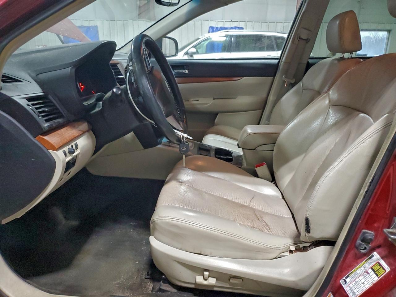 2014 Subaru Outback 2.5I Limited - Image 7