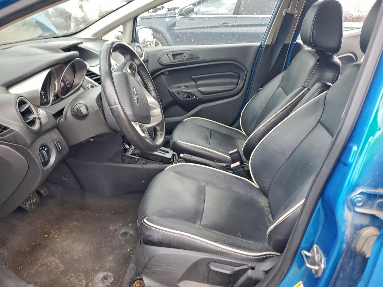 2013 Ford Fiesta Titanium - Фото 7