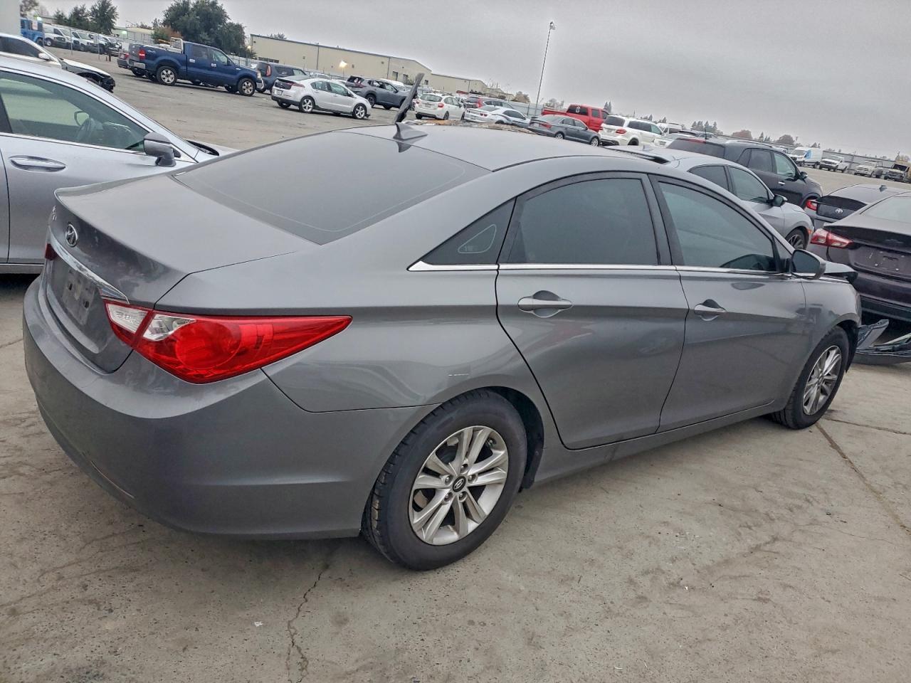 2013 Hyundai Sonata Gls - Фото 3