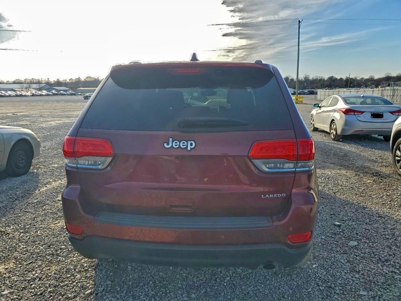 2017 Jeep Grand Cherokee Laredo - Фото 6