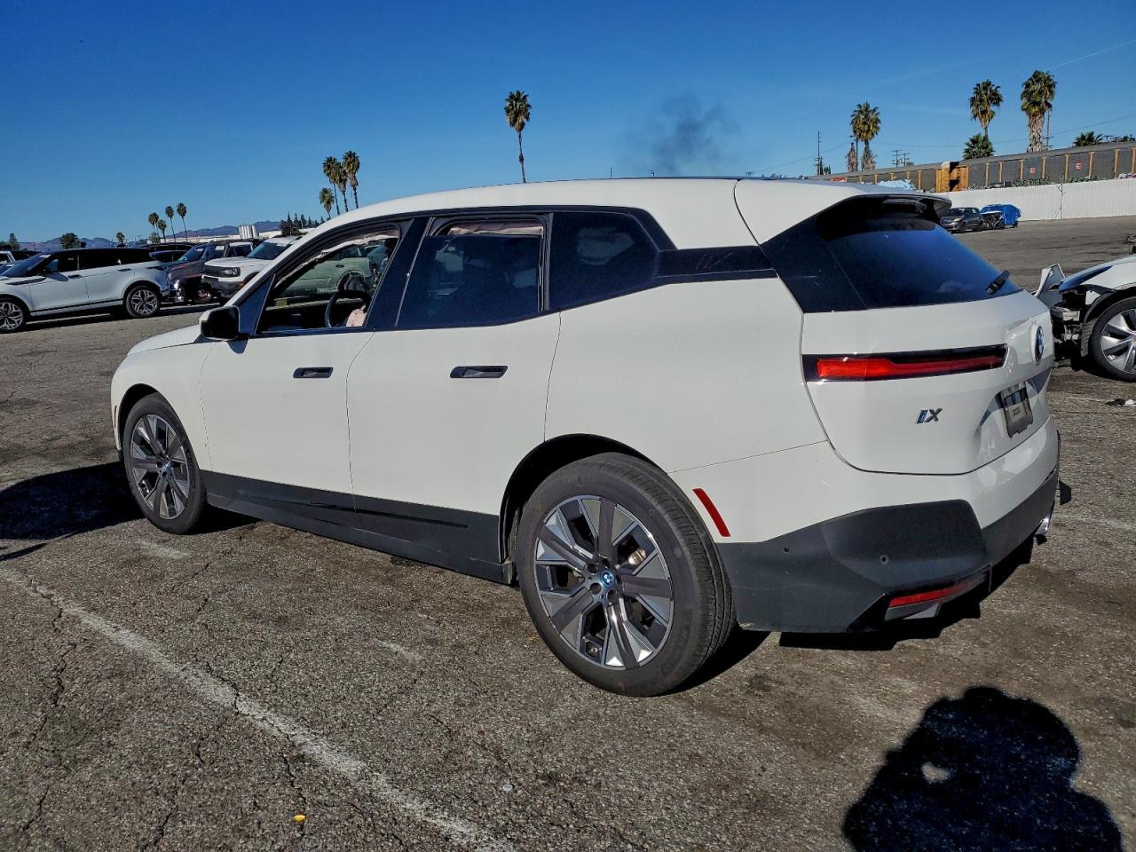 2024 BMW Ix xDrive50 - Image 2