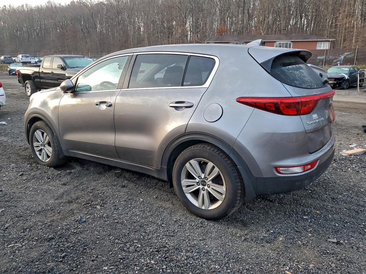 2018 Kia Sportage Lx - Image 2