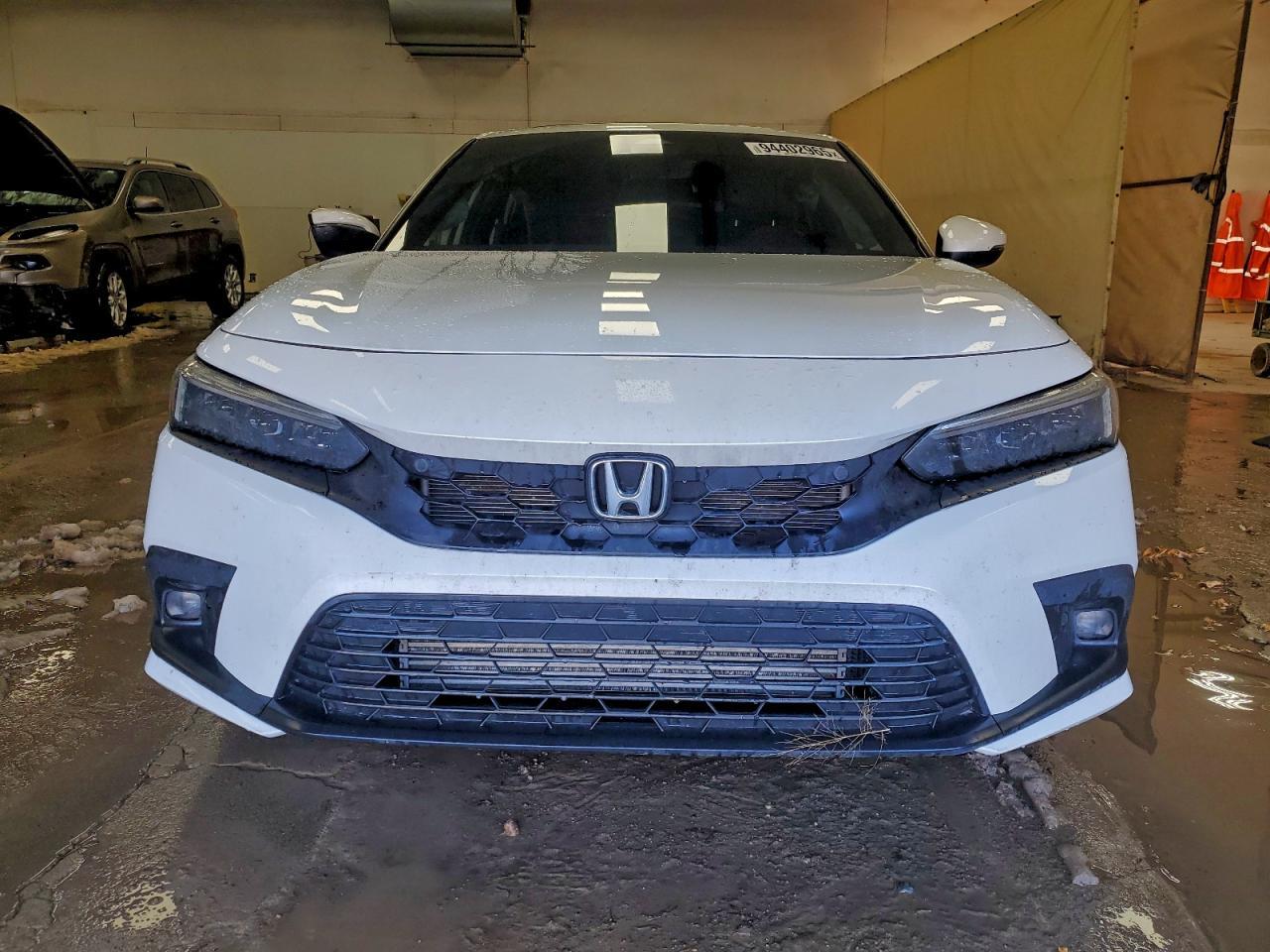 2023 Honda Civic Sport Touring - Image 5
