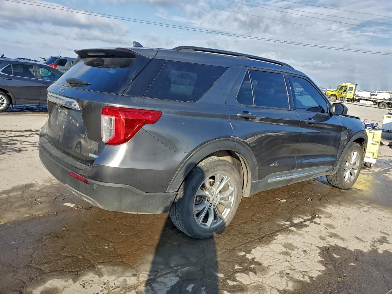 2020 Ford Explorer Xlt - Фото 3