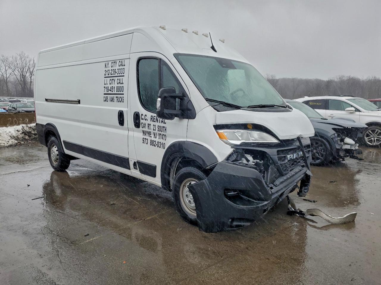 2023 Ram Promaster 2500 Delivery Van - Image 4