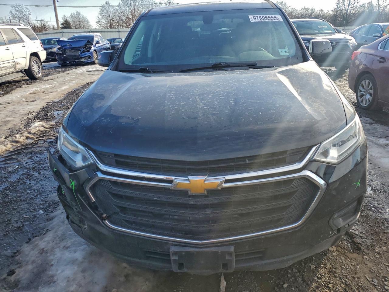 2021 Chevrolet Traverse Ls - Фото 5