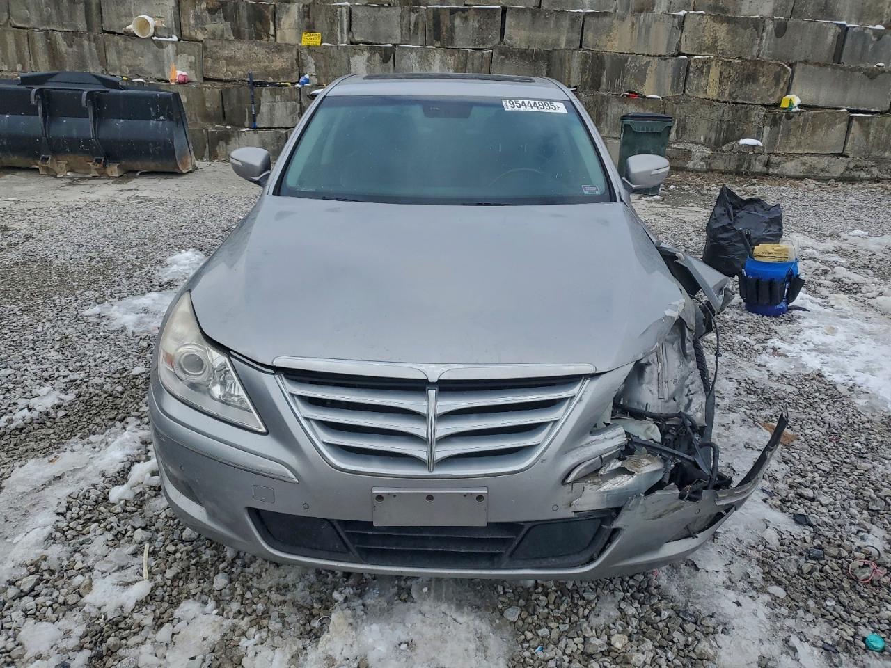 2011 Hyundai Genesis 4.6L - Фото 5