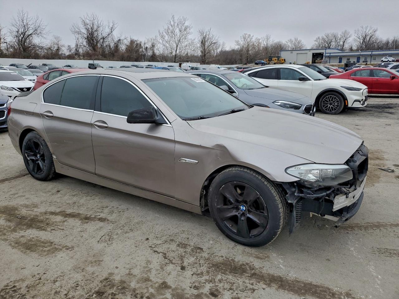 2011 BMW 528 I - Image 4