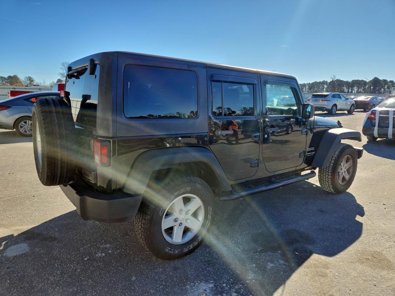2018 Jeep Wrangler Unlimited Sport - Фото 3