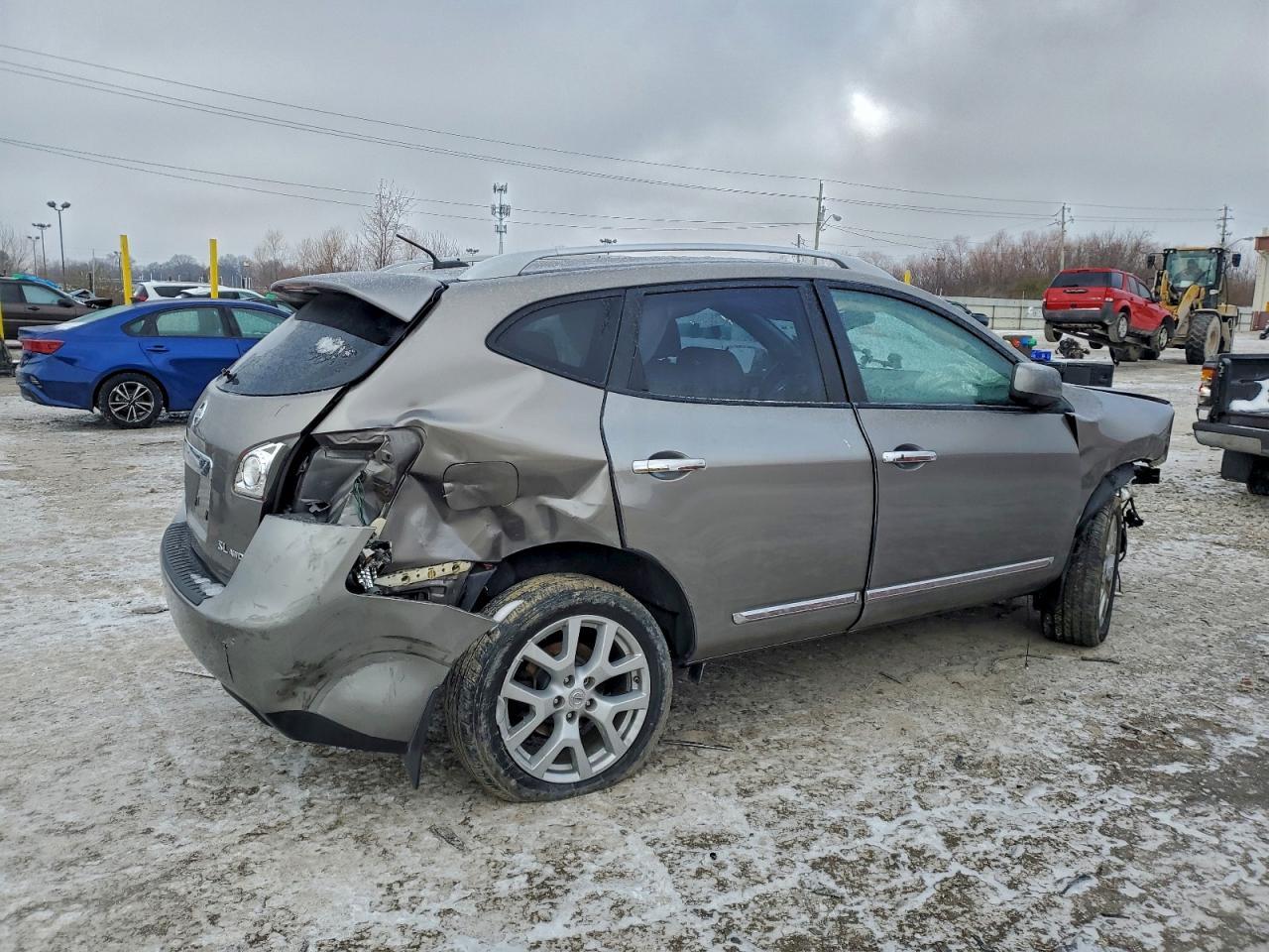 2013 Nissan Rogue S - Image 3