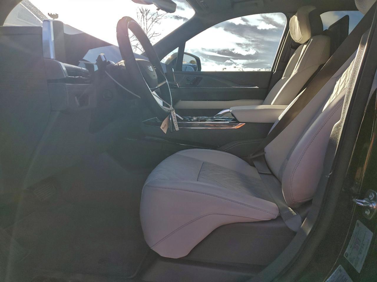 2026 Cadillac Escalade Iq L Sport-1 - Image 7