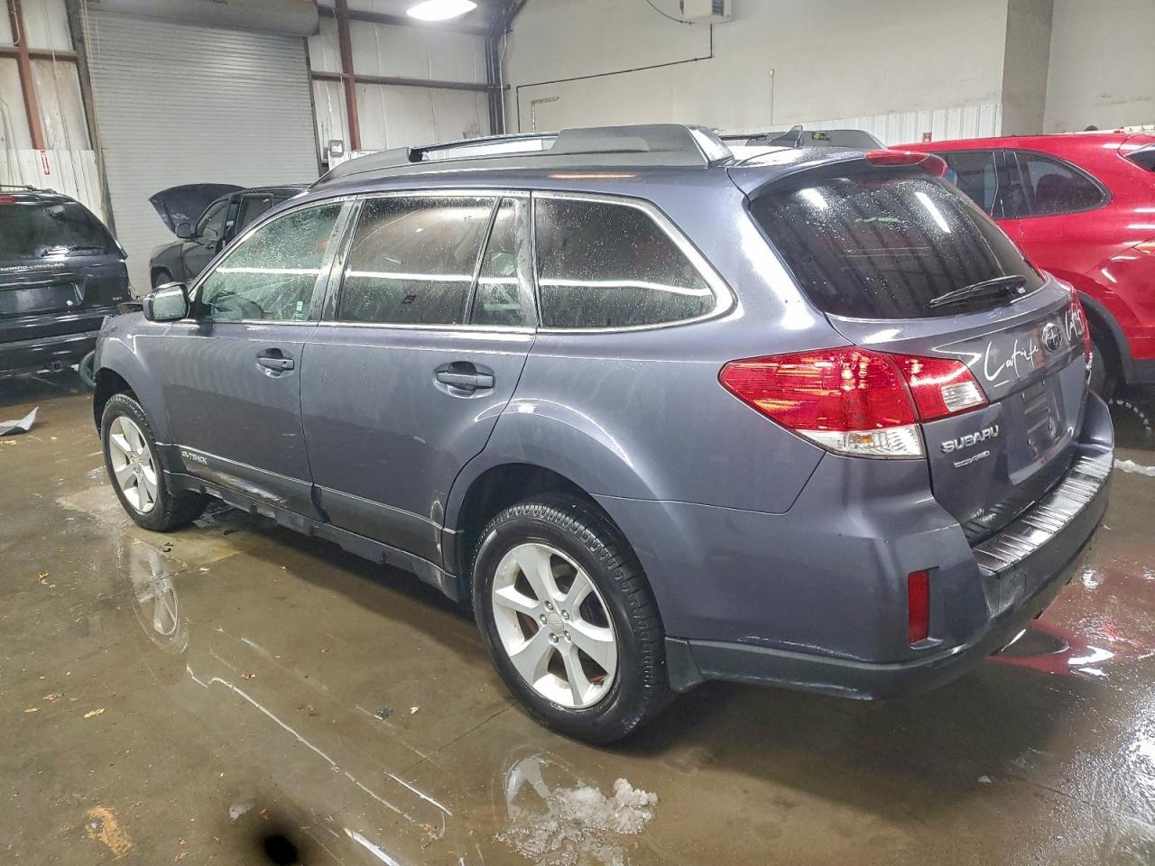 2014 Subaru Outback 2.5I Premium - Фото 2