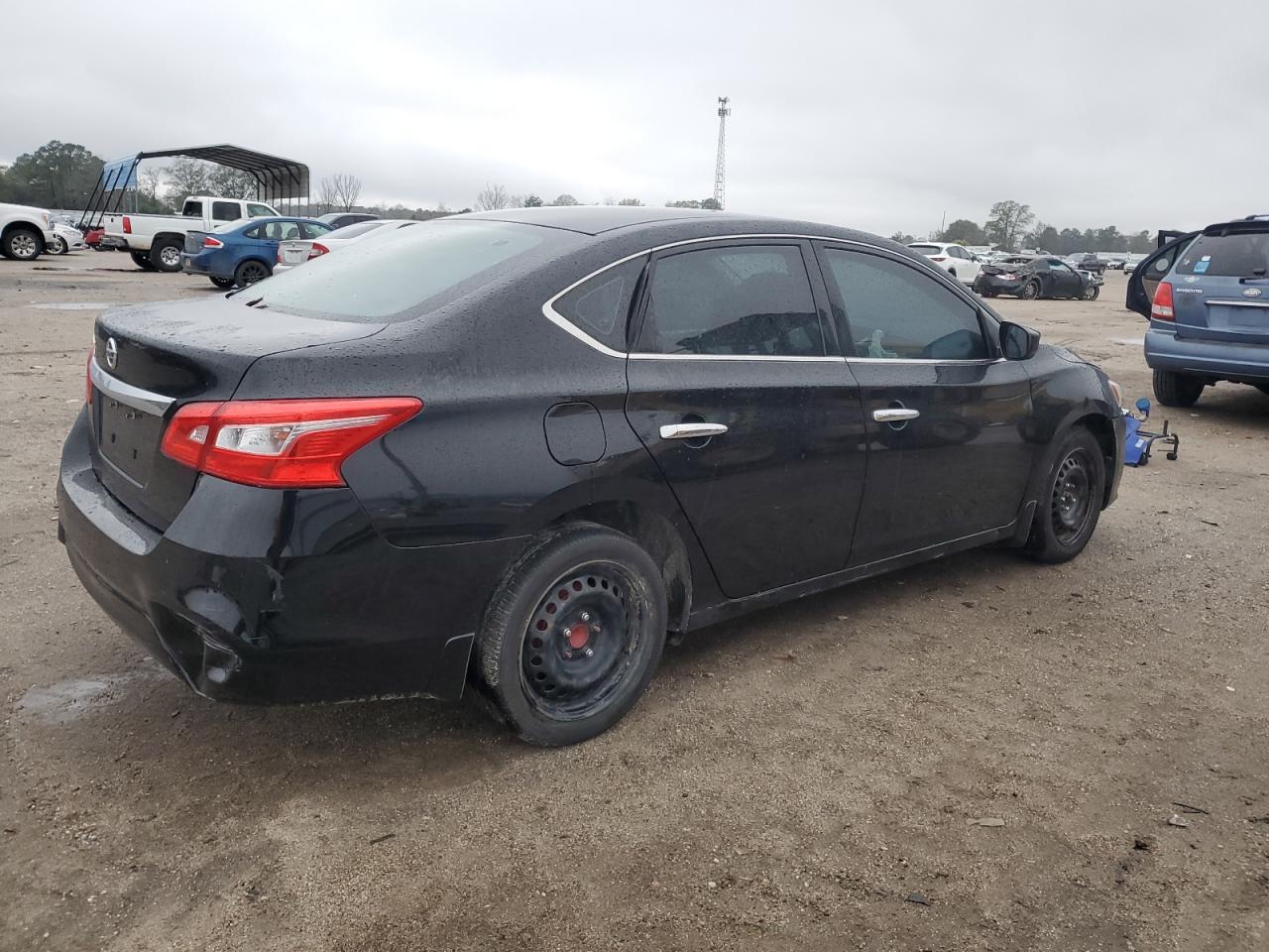2017 Nissan Sentra S - Фото 3