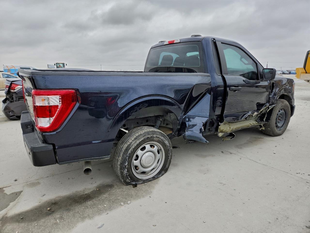 2023 Ford F150 - Image 3