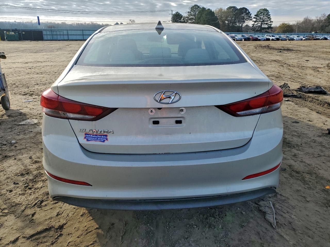 2017 Hyundai Elantra Se - Фото 6