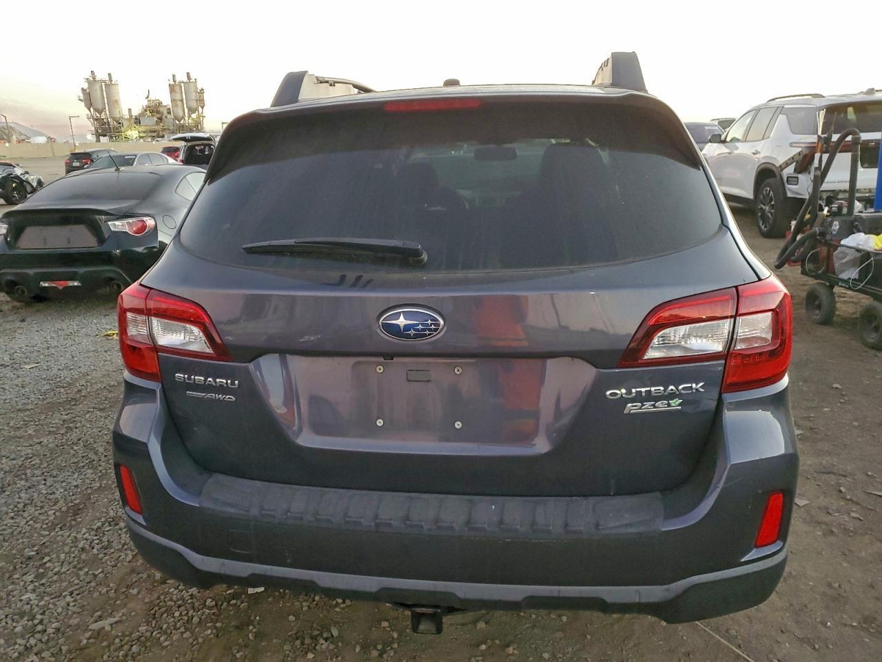 2015 Subaru Outback 2.5I Premium - Фото 6