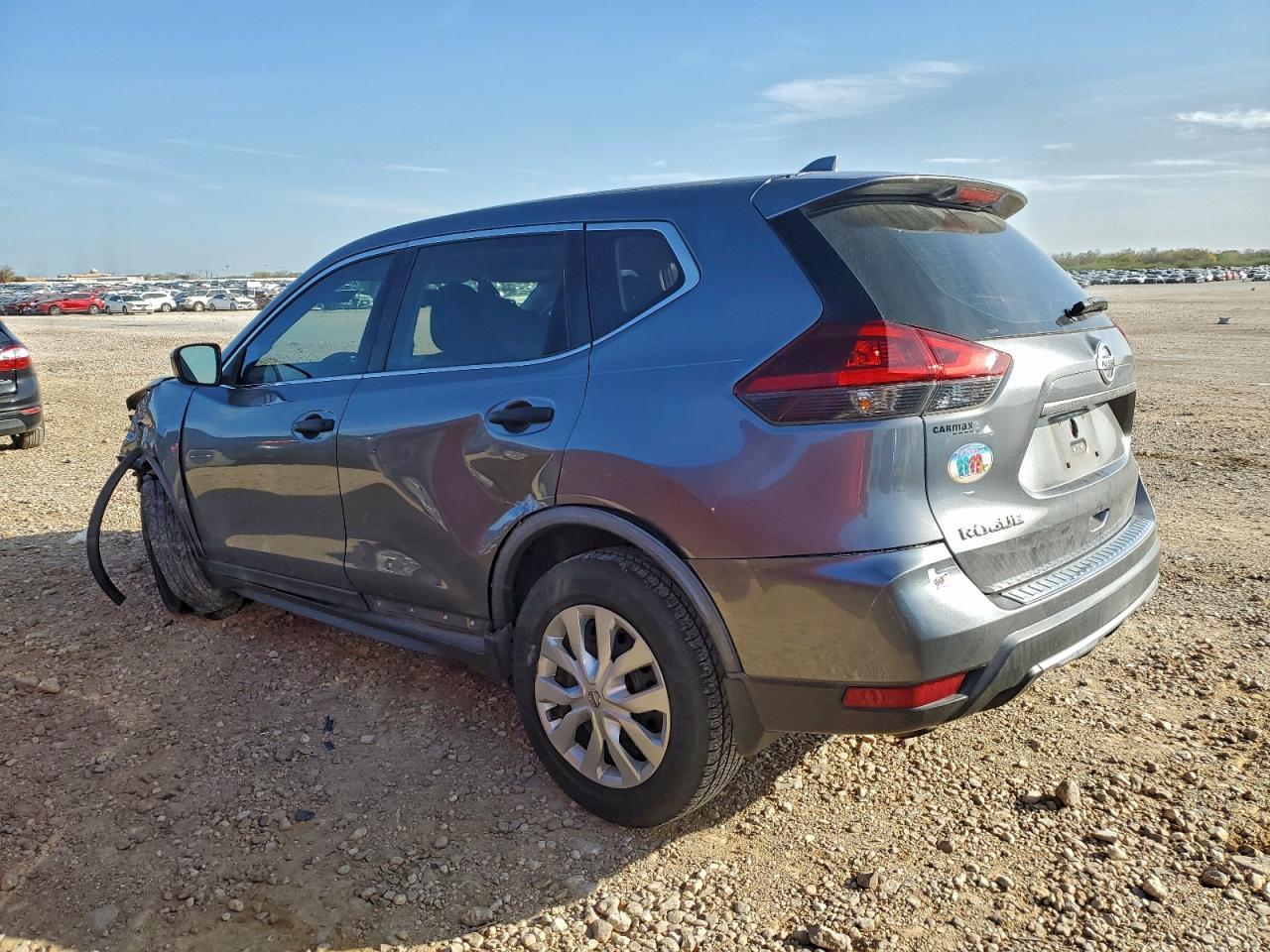2018 Nissan Rogue S - Фото 2