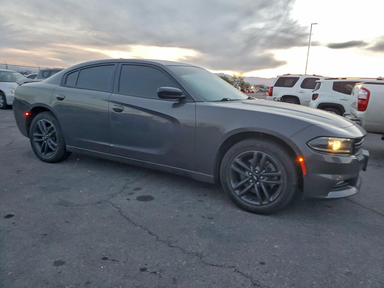 2019 Dodge Charger Sxt - Фото 4