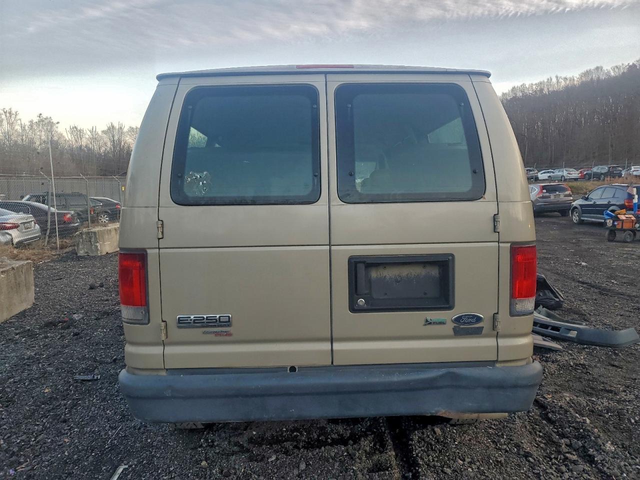 2014 Ford Econoline E250 Van - Image 6