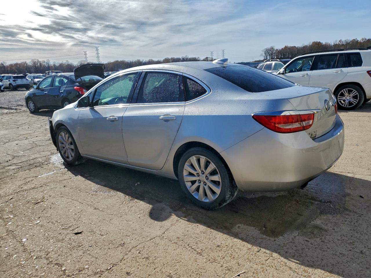 2016 Buick Verano - Фото 2