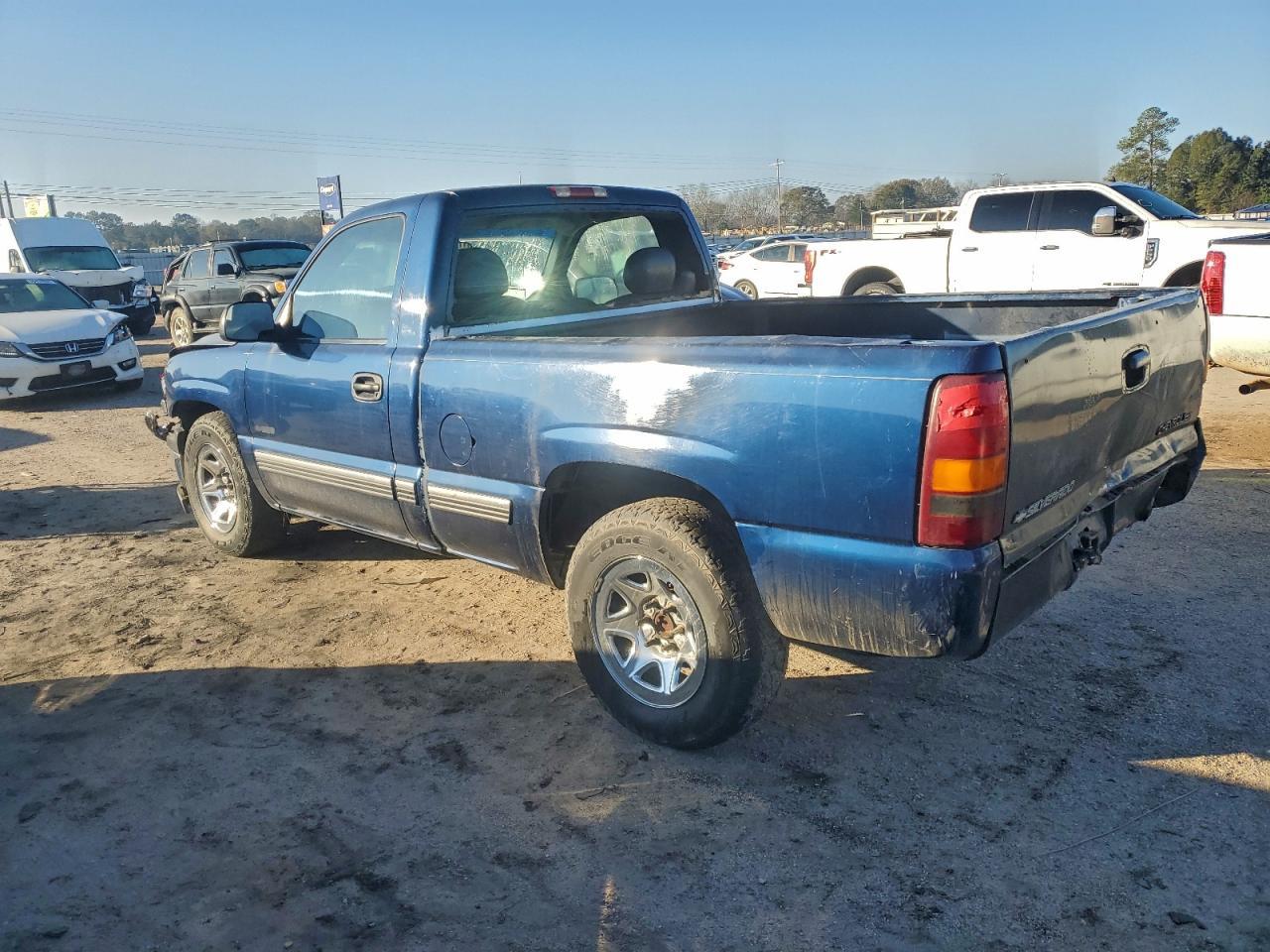 2000 Chevrolet Silverado C1500 - Фото 2