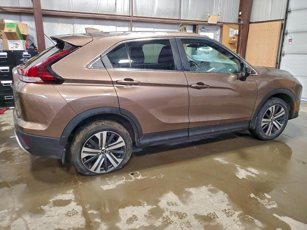 2022 Mitsubishi Eclipse Cross Le - Фото 3