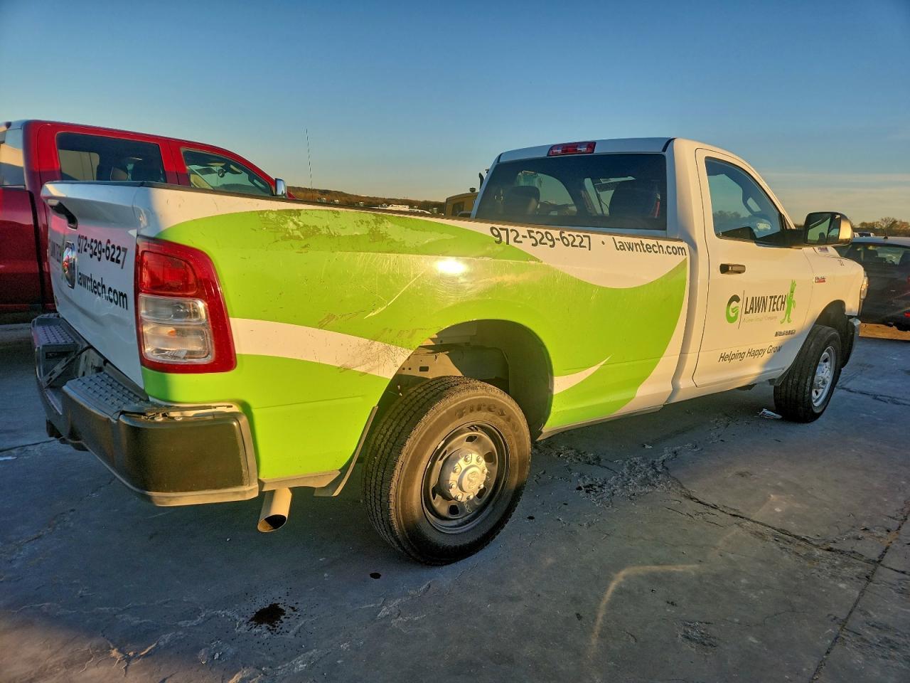 2022 Ram 2500 Tradesman - Фото 3