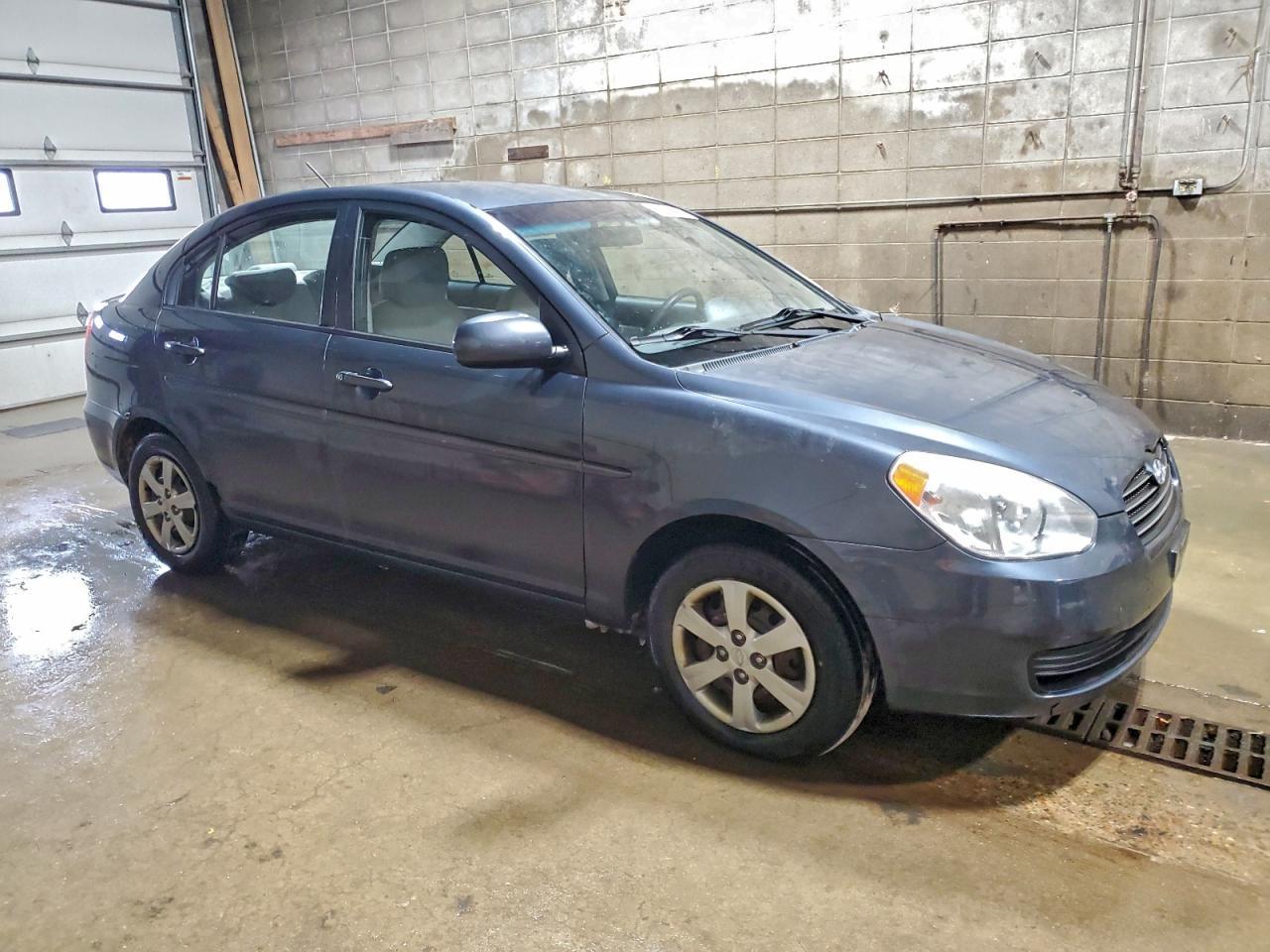 2011 Hyundai Accent Gls - Фото 4