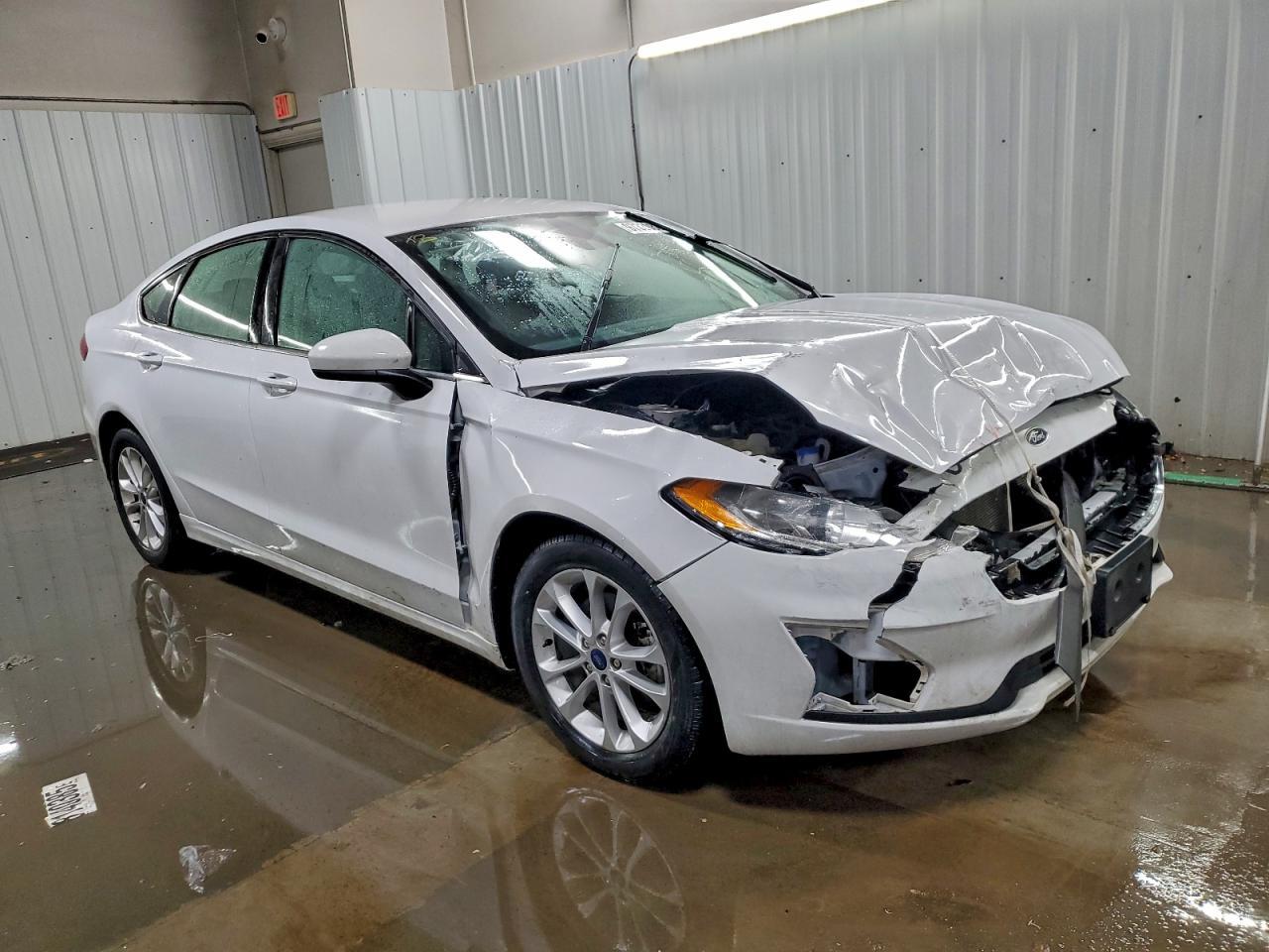 2020 Ford Fusion Se - Image 4