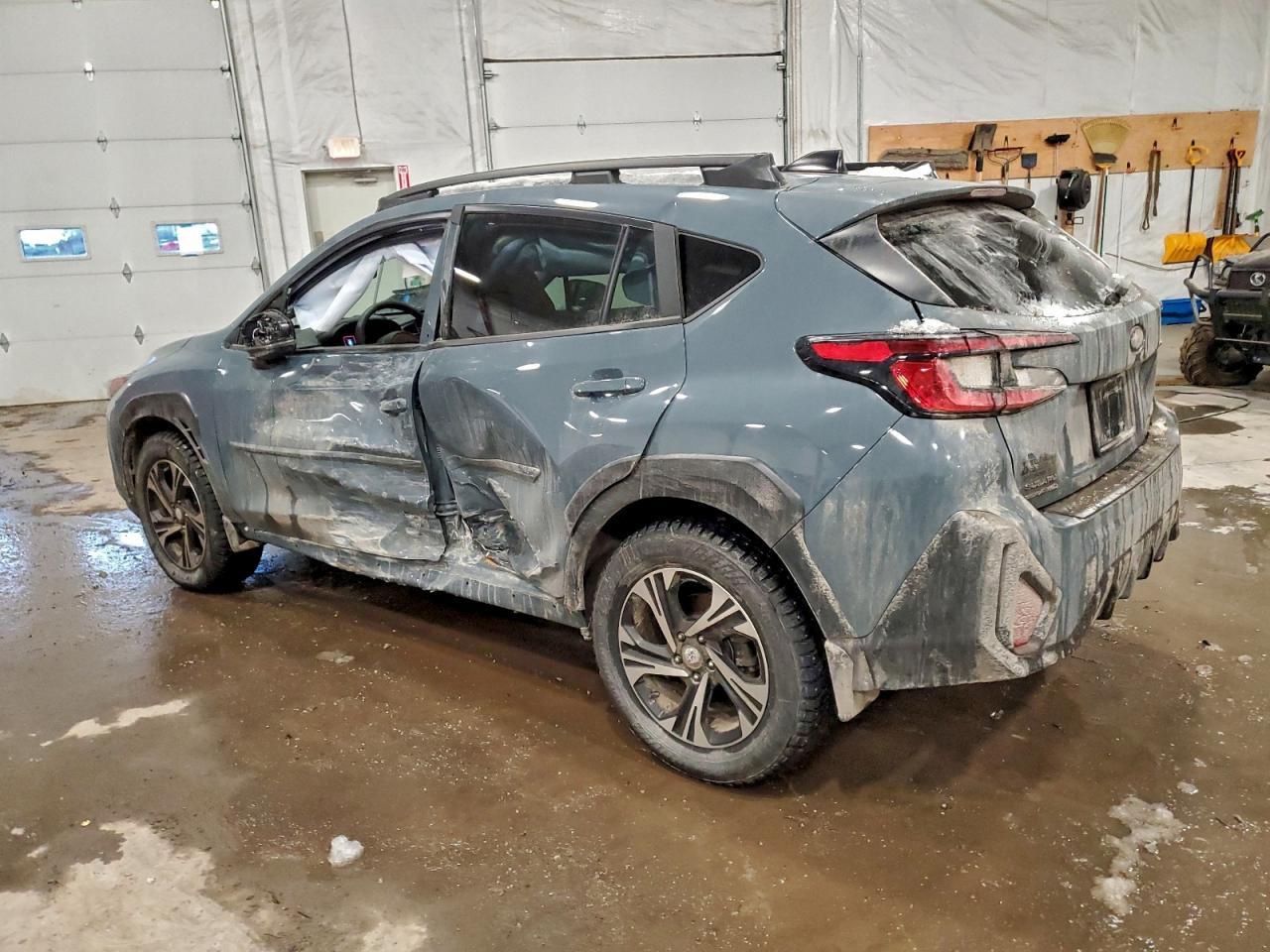 2025 Subaru Crosstrek Premium - Фото 2