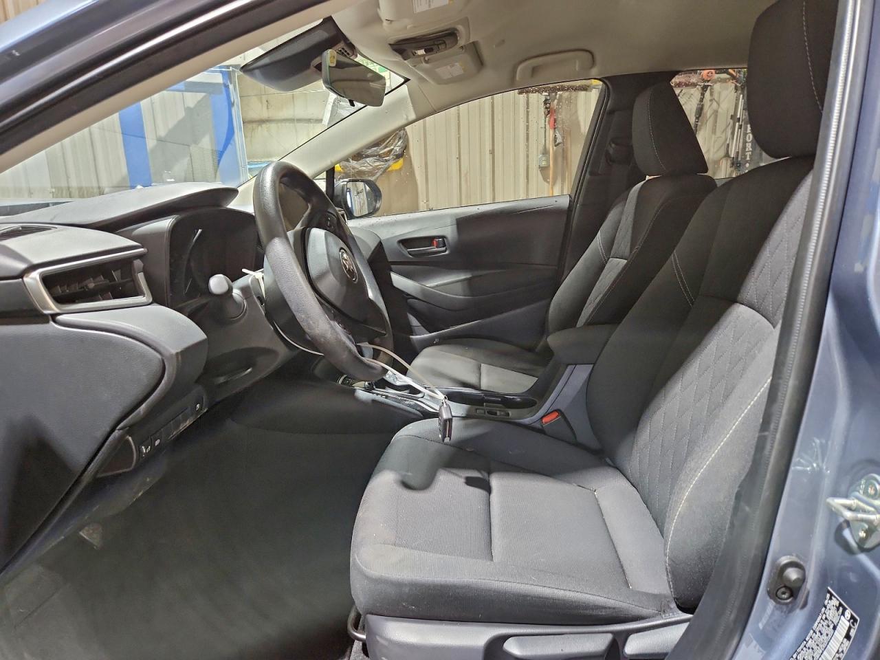 2025 Toyota Corolla Le - Фото 7