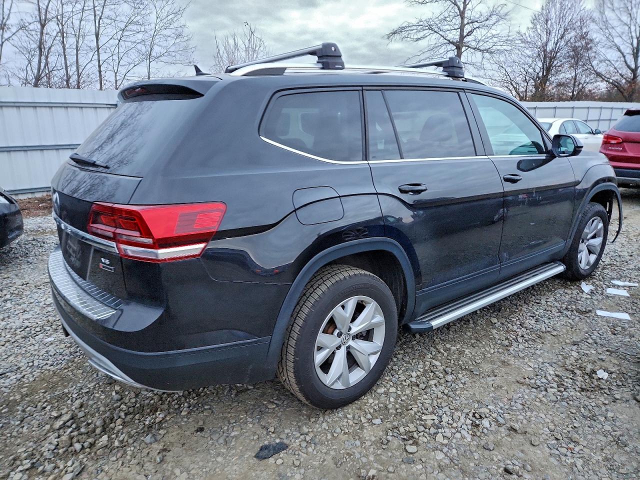 2019 Volkswagen Atlas Se - Фото 3
