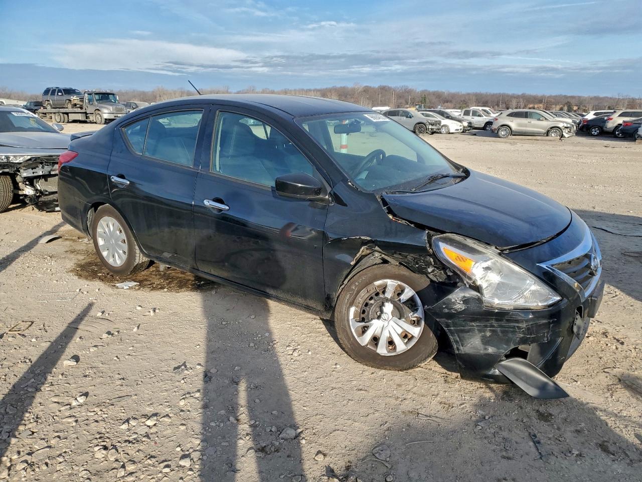 2018 Nissan Versa S - Фото 4