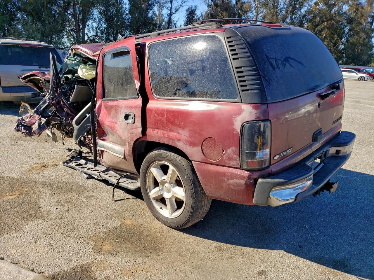 2003 Chevrolet Tahoe C1500 - Фото 2