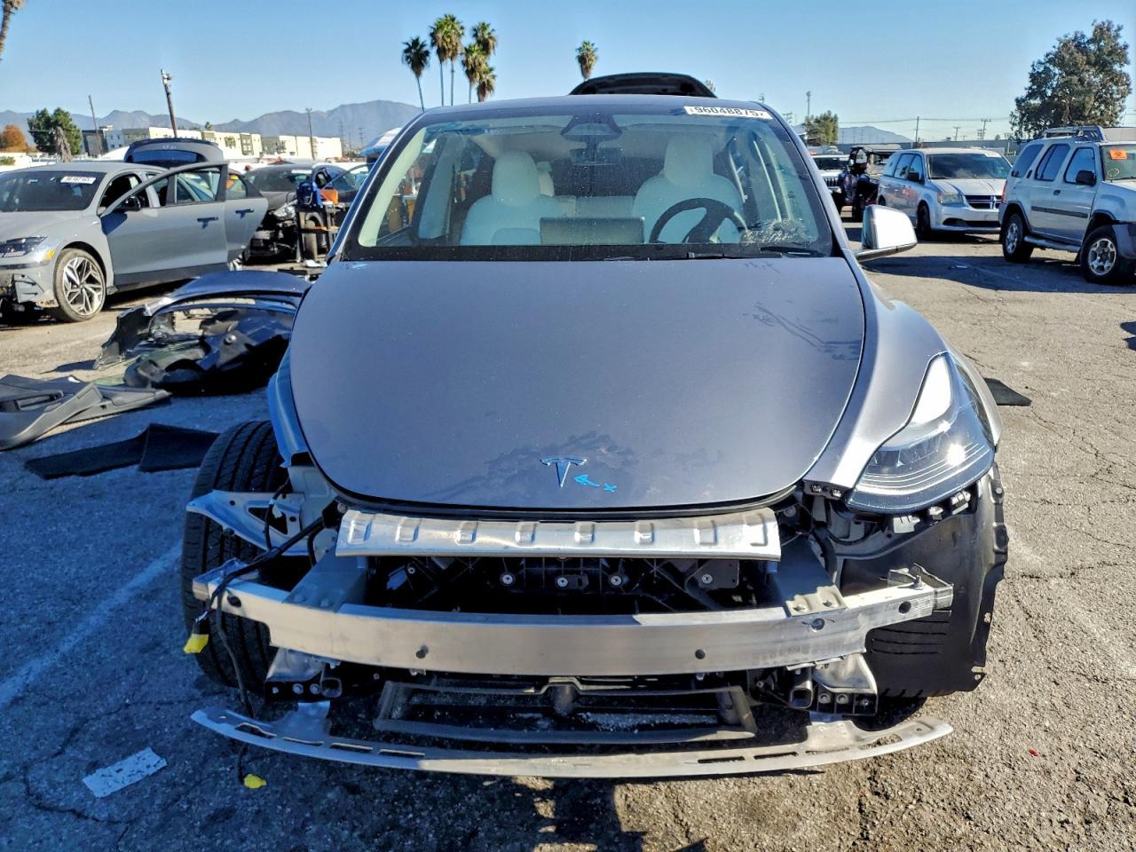 2025 Tesla Model Y - Image 5