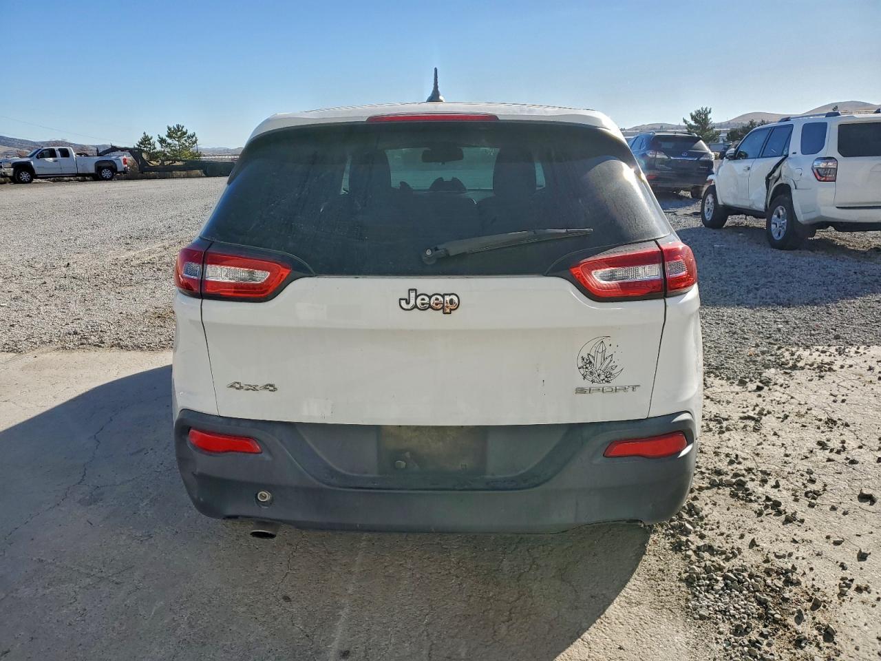 2017 Jeep Cherokee Sport - Image 6
