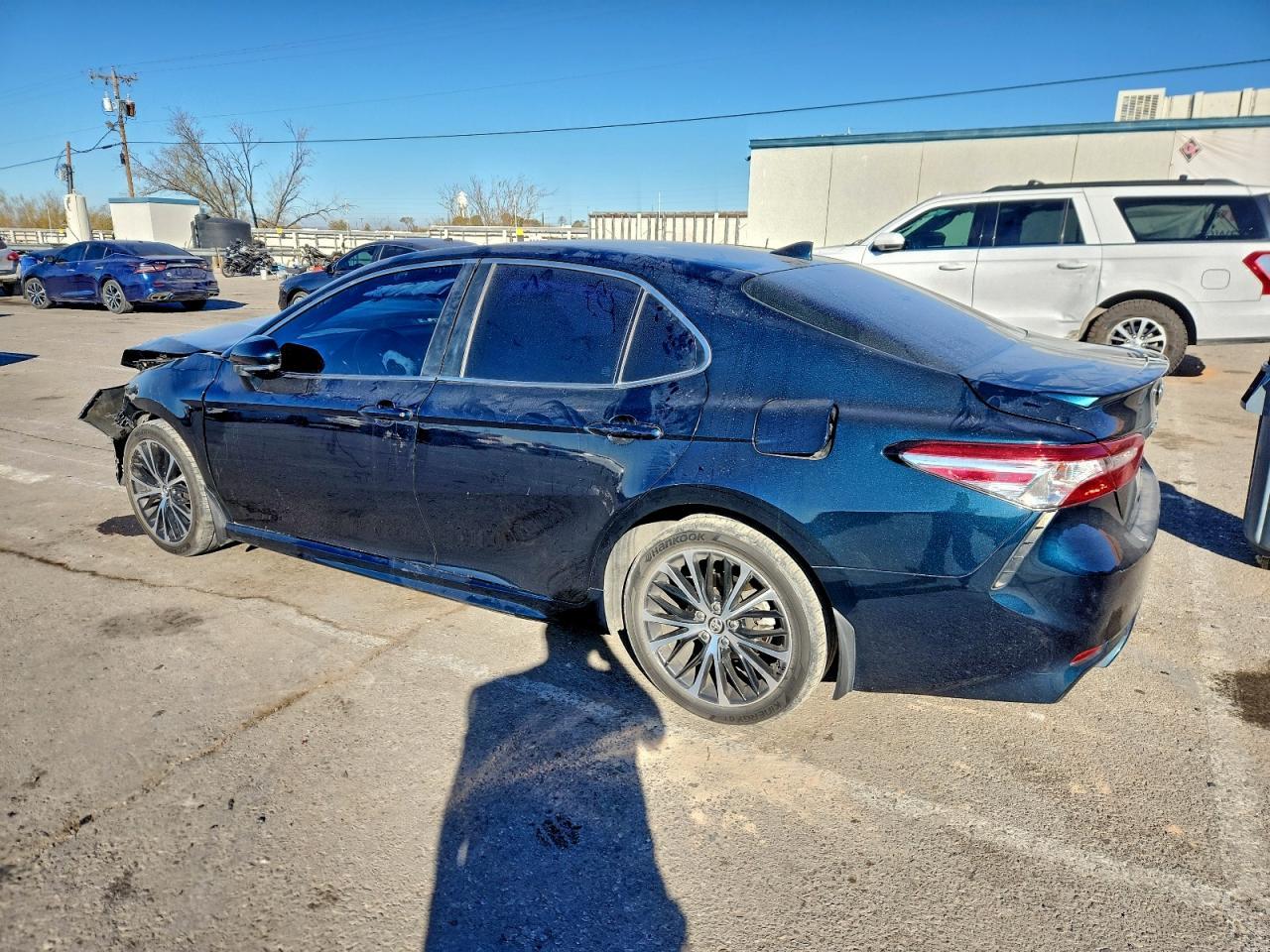2020 Toyota Camry Se - Image 2