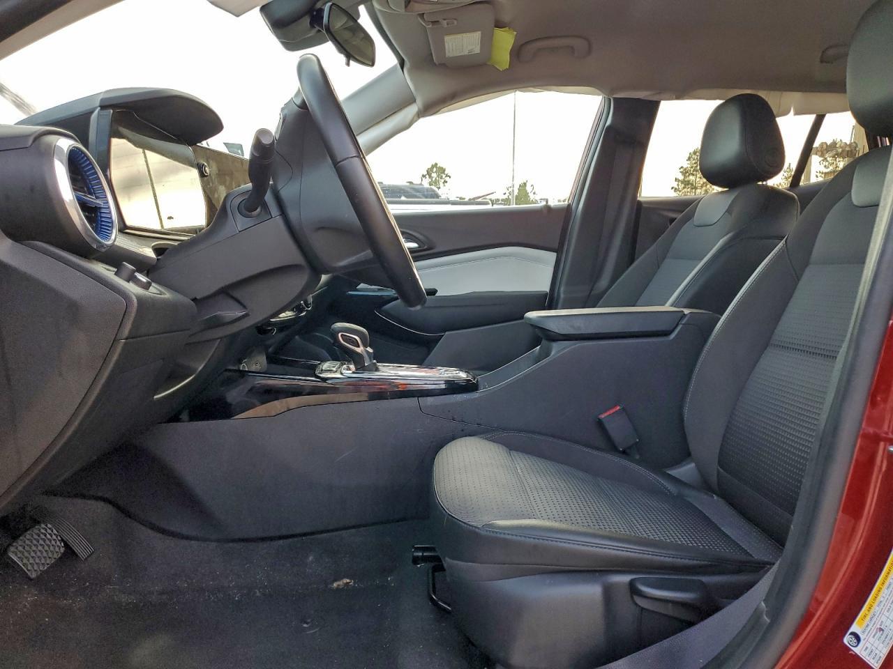 2025 Chevrolet Trax - Image 7
