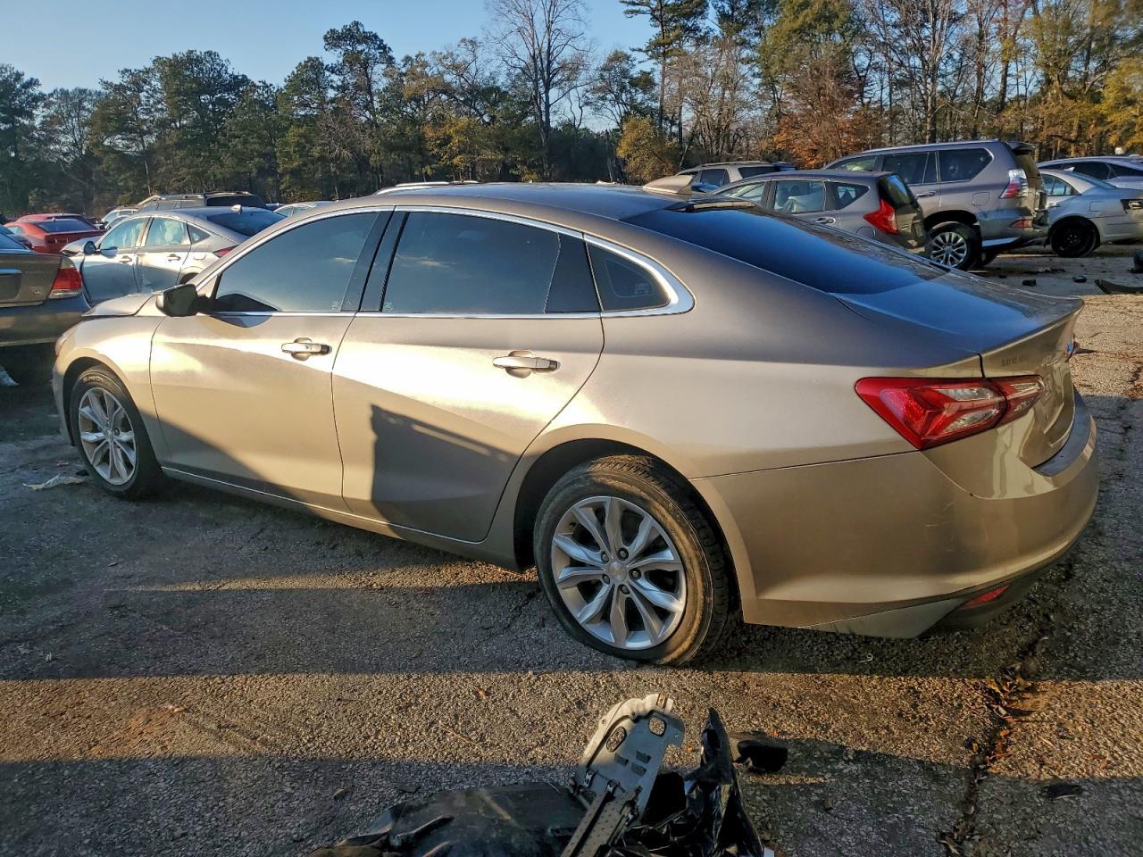 2022 Chevrolet Malibu Lt - Image 2