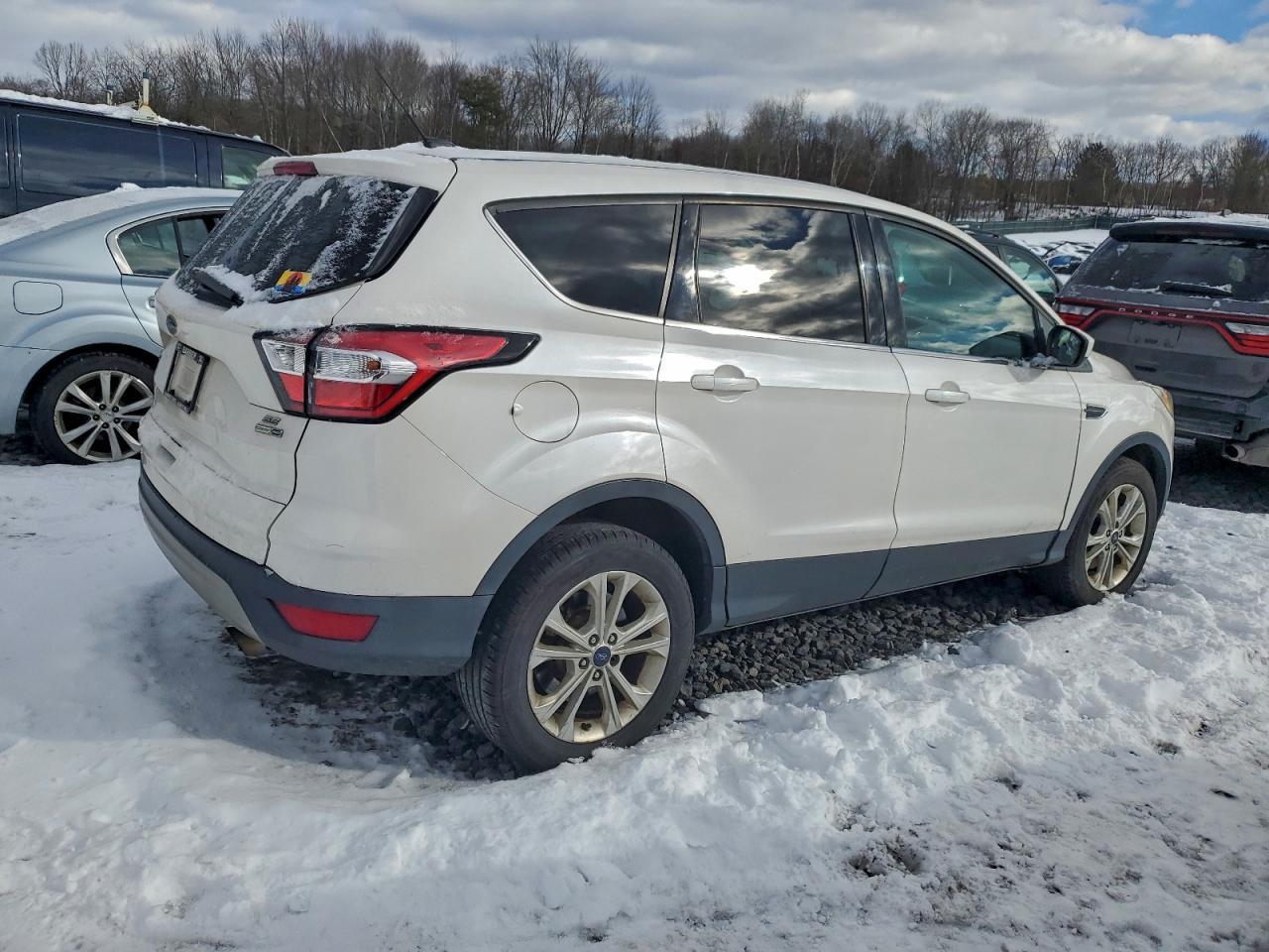 2017 Ford Escape Se - Фото 3