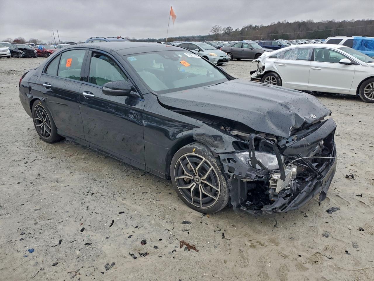 2022 Mercedes-Benz E 350 - Image 4