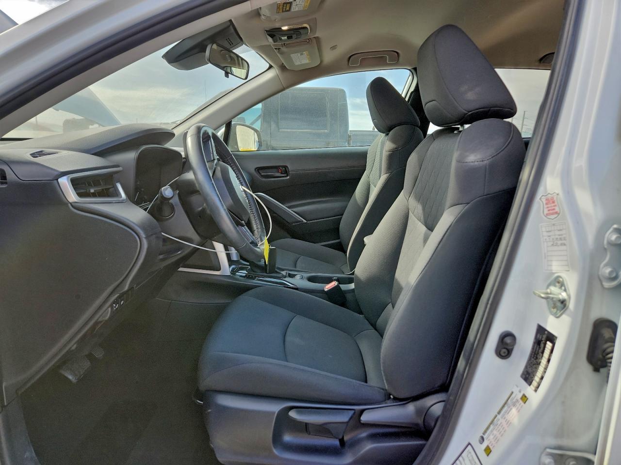 2023 Toyota Corolla Cross Le - Image 7