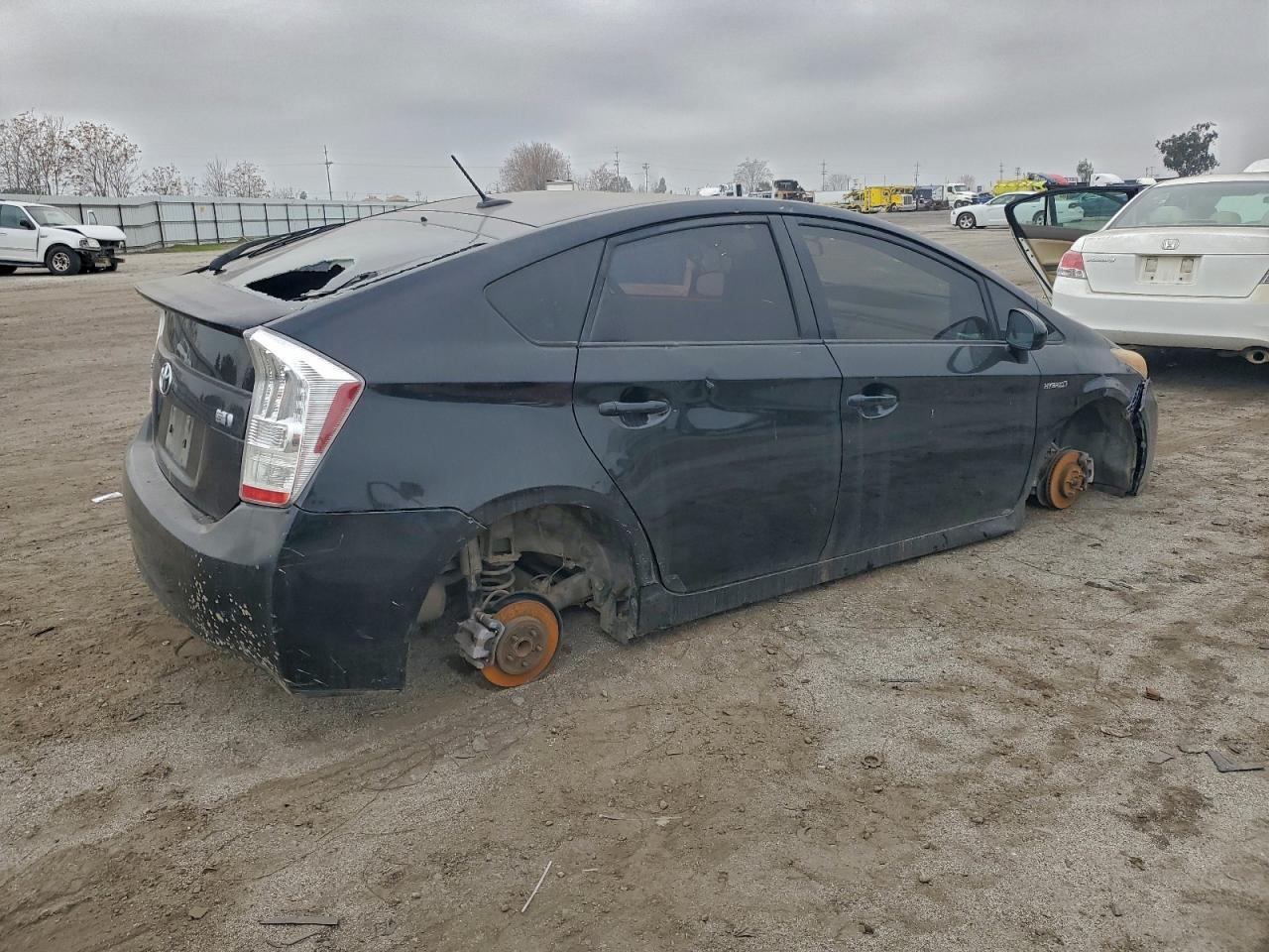 2011 Toyota Prius - Фото 3