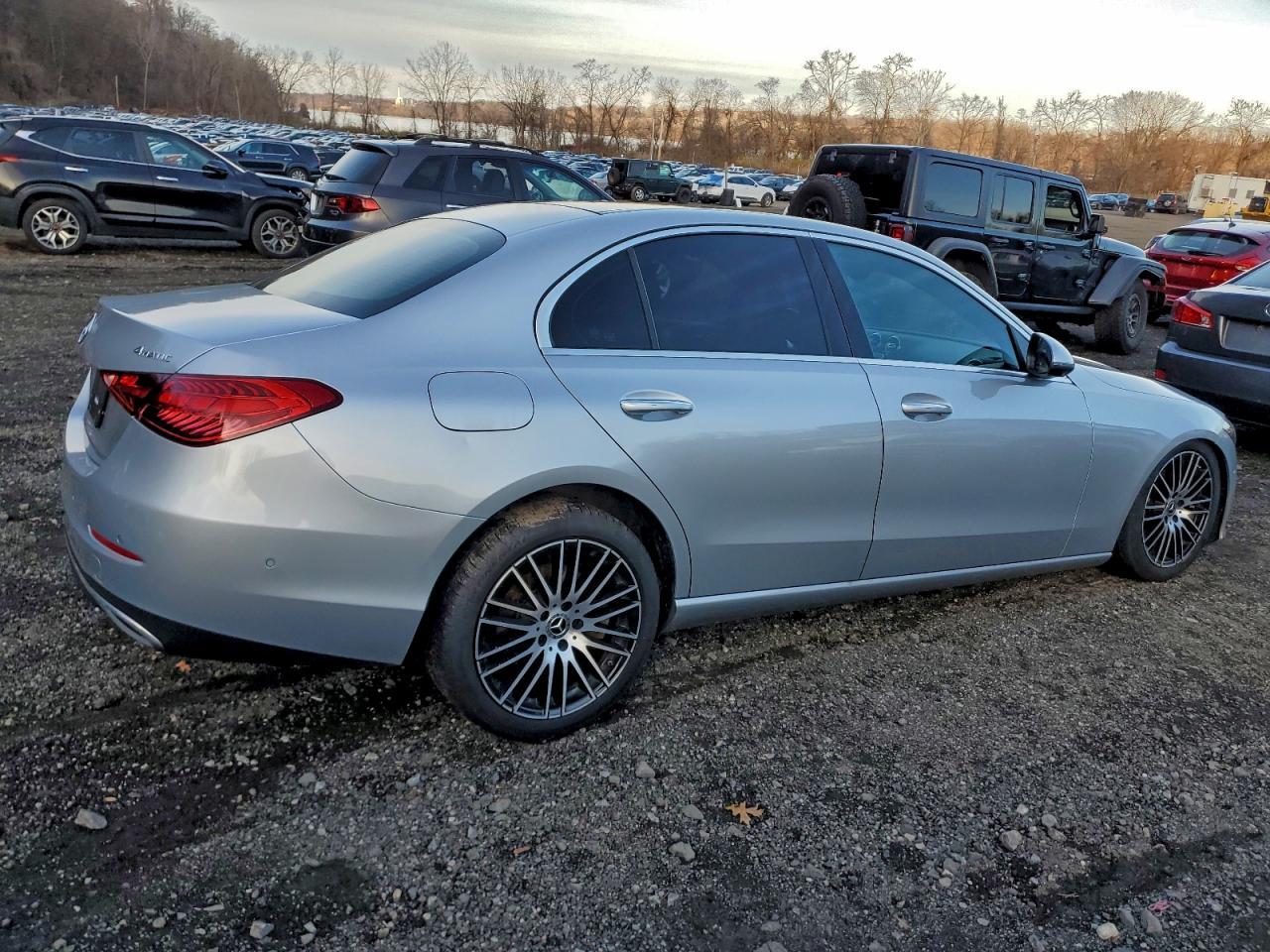 2022 Mercedes-Benz C 300 4Matic - Фото 3