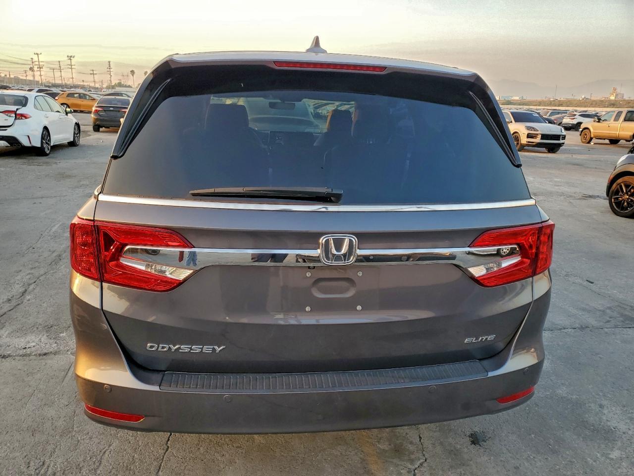 2019 Honda Odyssey Elite - Image 6
