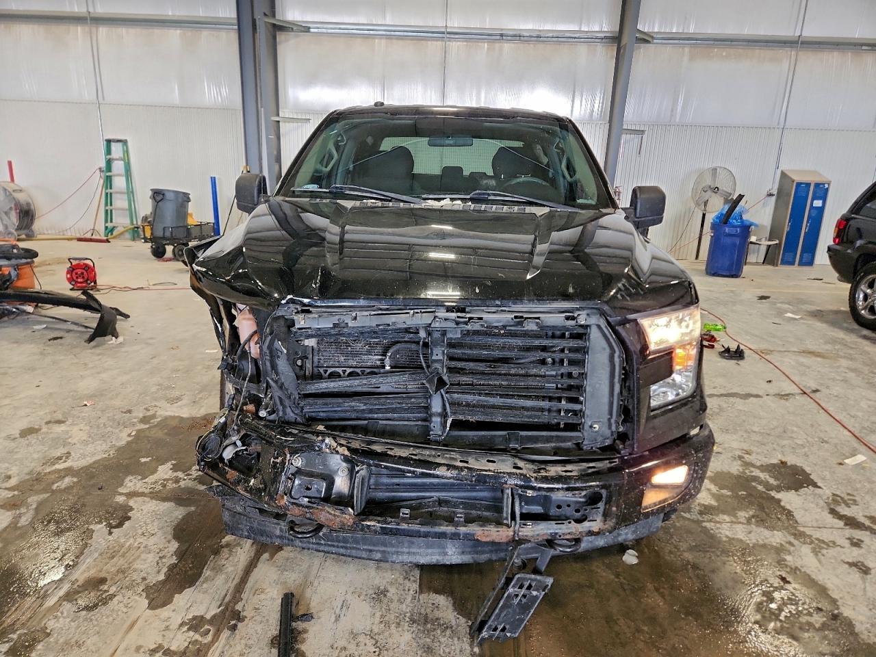 2017 Ford F150 Supercrew - Фото 5